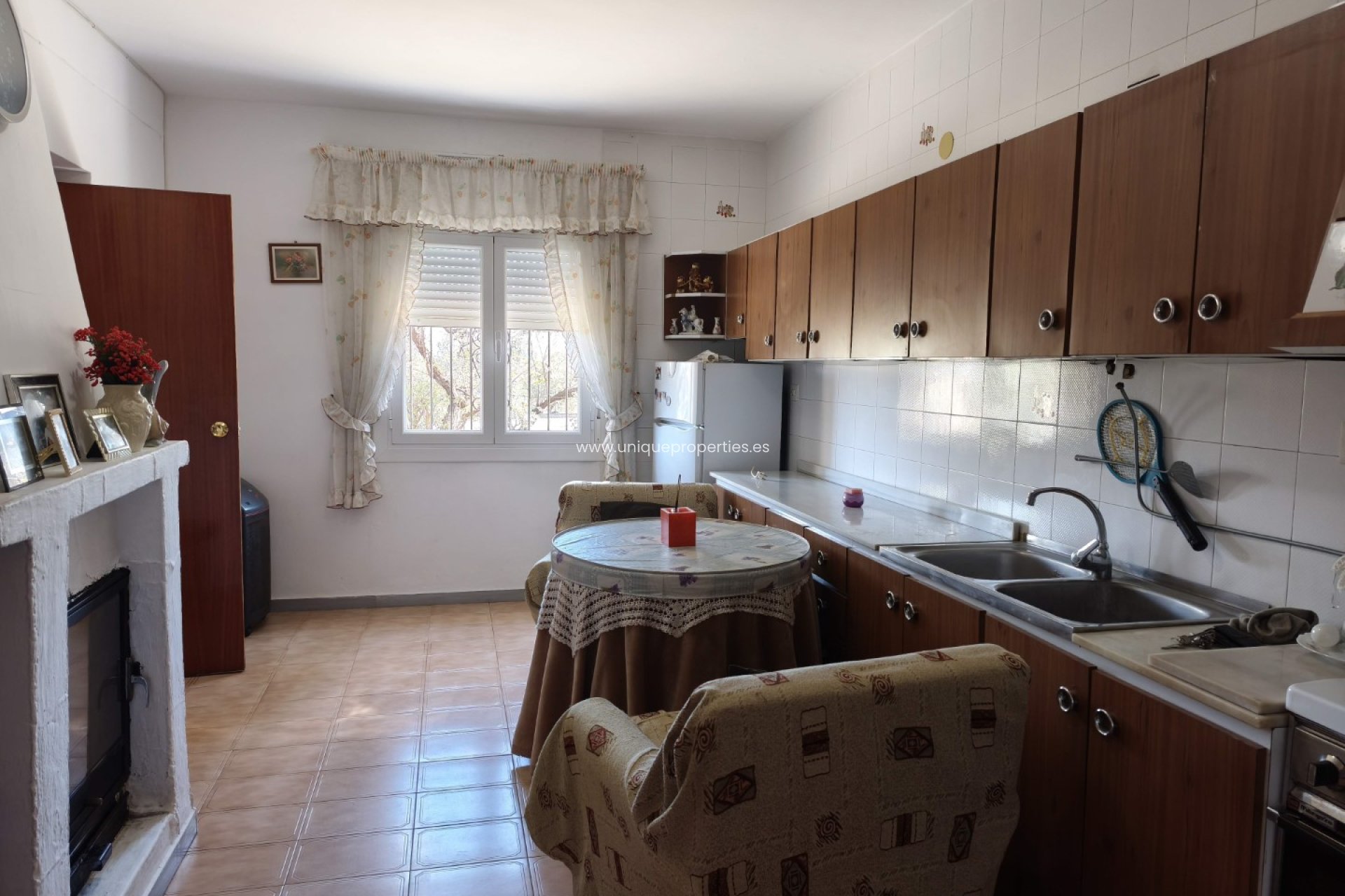 Revente - Country House -
Baza
