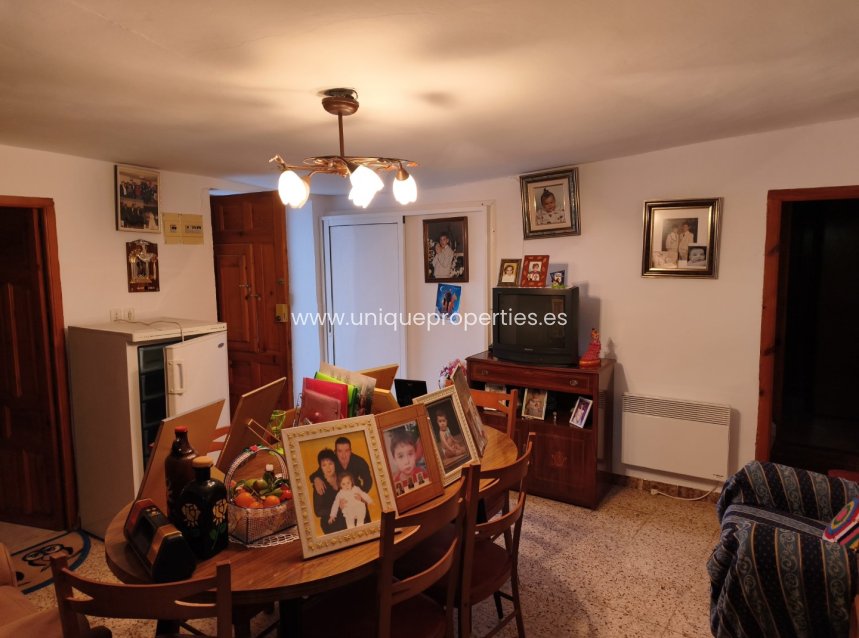 Revente - Country House -
Huescar