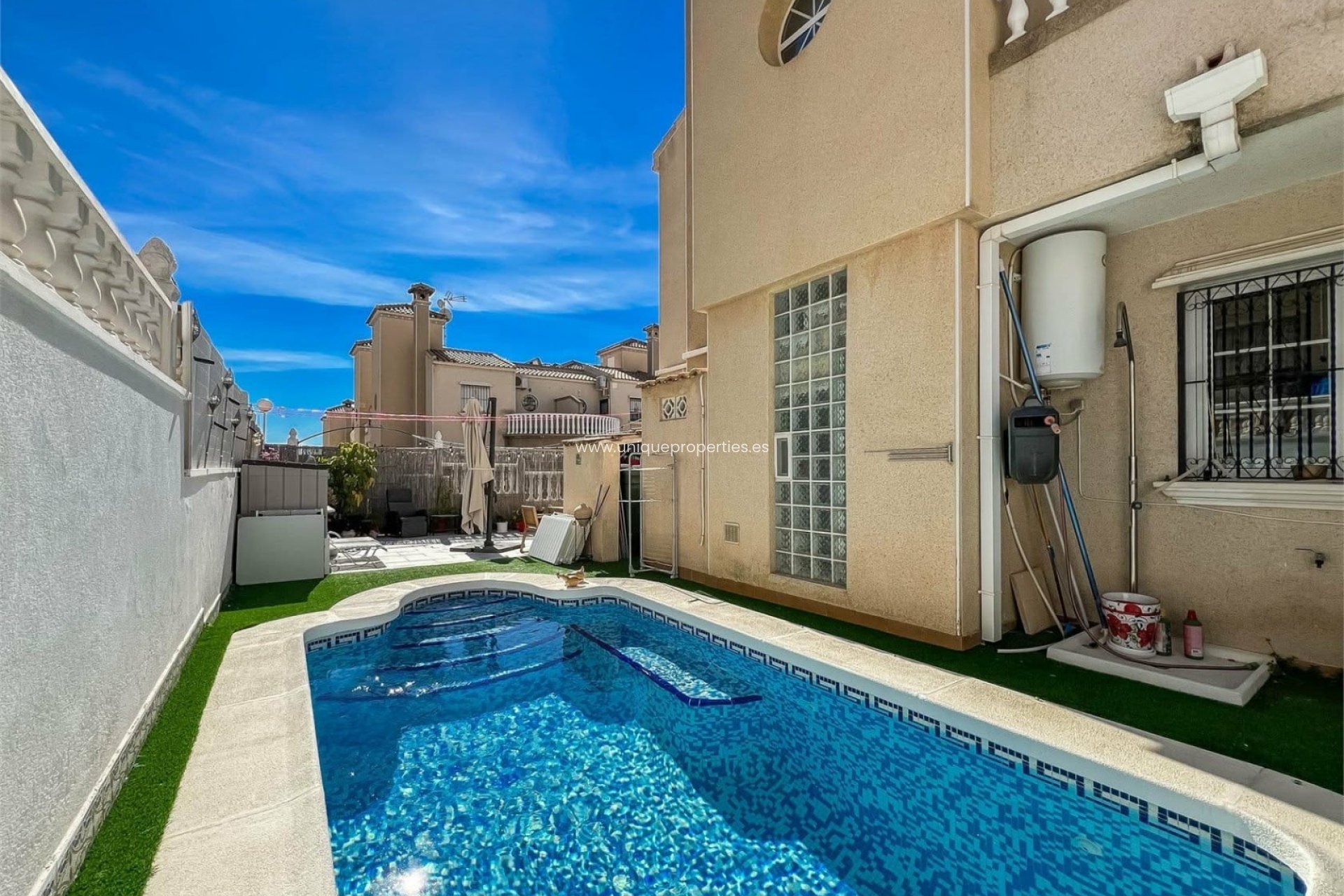 Revente - House -
Orihuela Costa - Villamartin