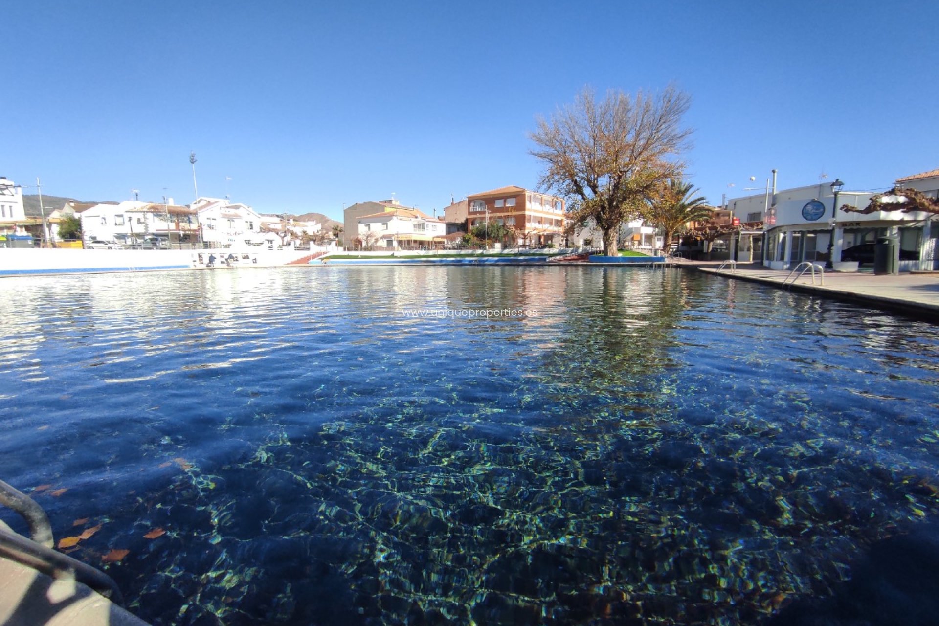 Revente - Land -
Cela