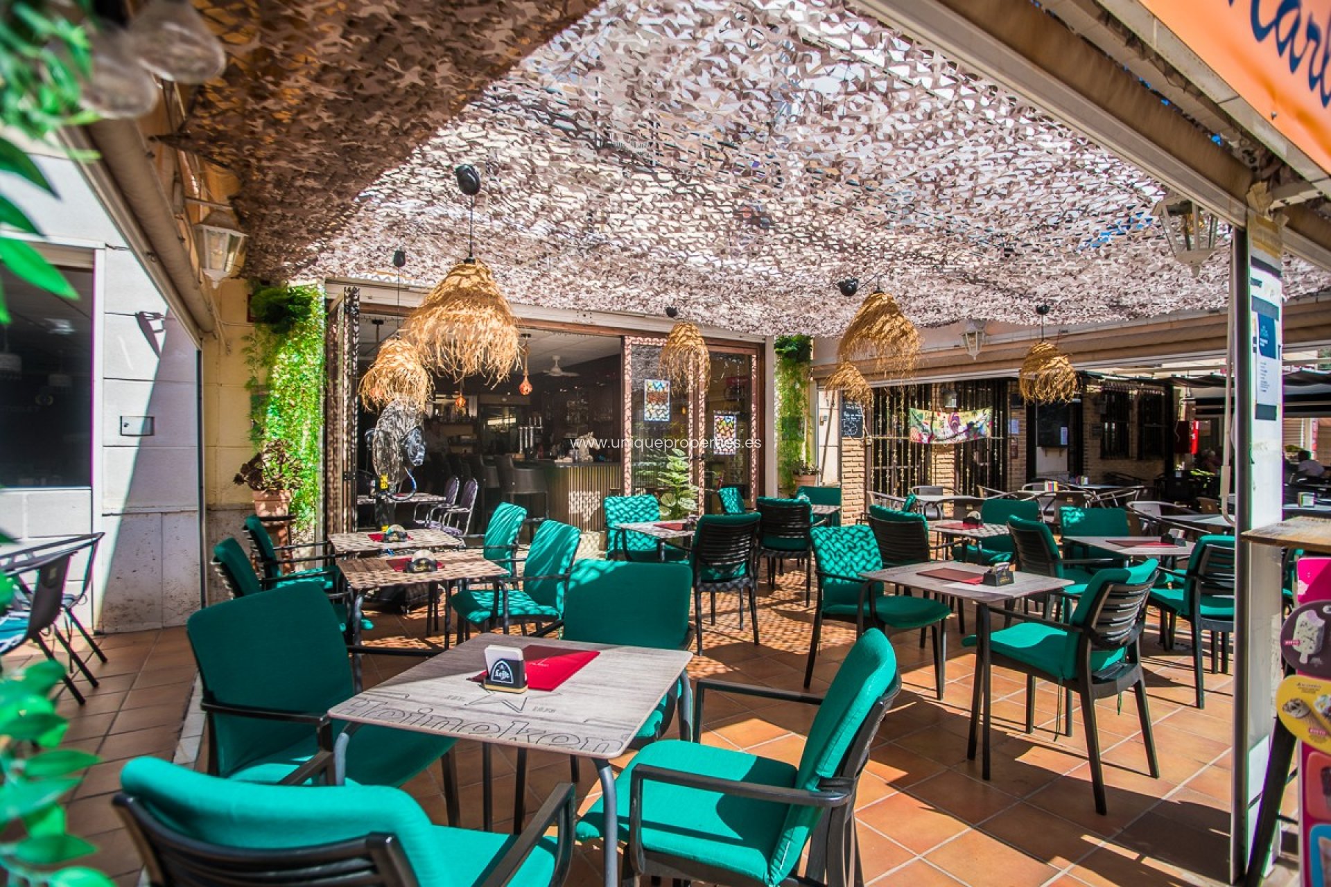 Revente - Local -
Orihuela - Los Balcones Y los Altos