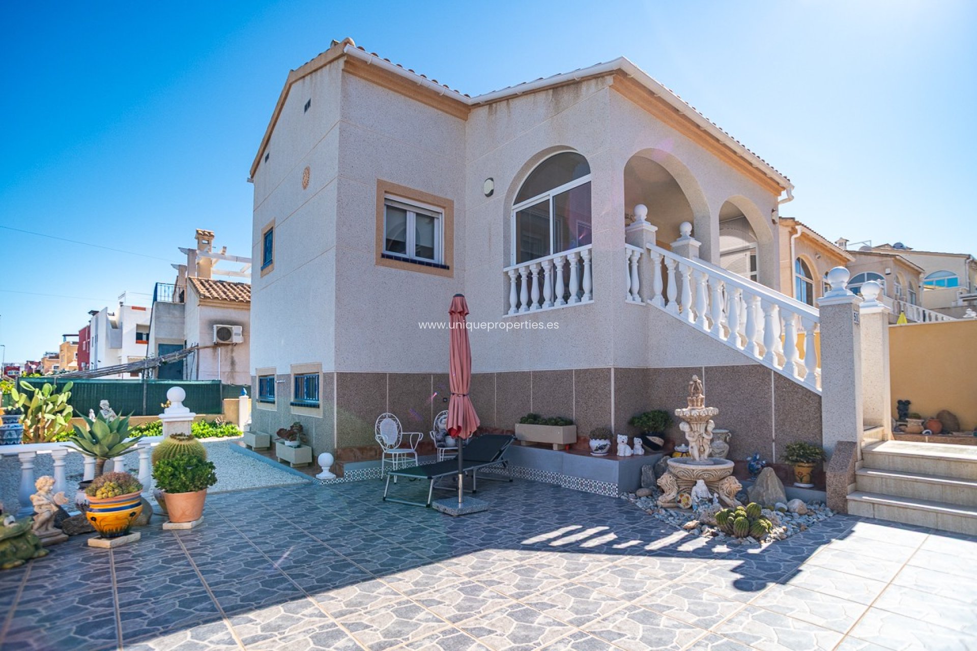Revente - Villa -
Orihuela Costa - Los Altos