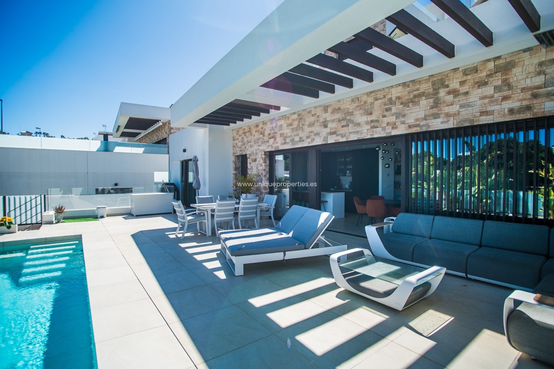 Revente - Villa -
ROJALES