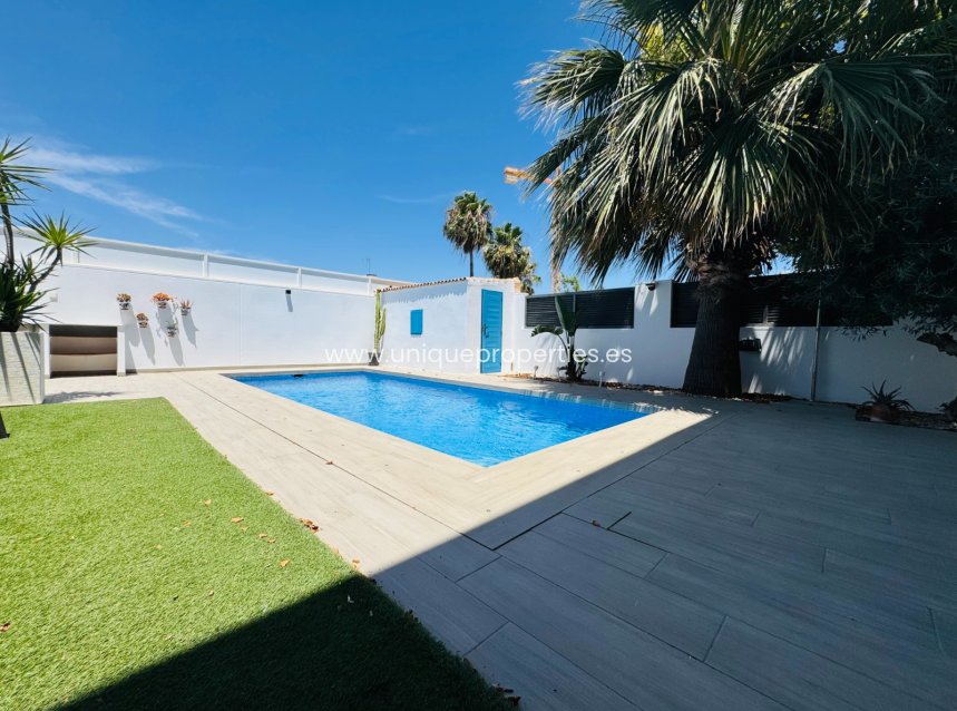 Revente - Villa -
San Pedro del Pinatar - Lo pagan