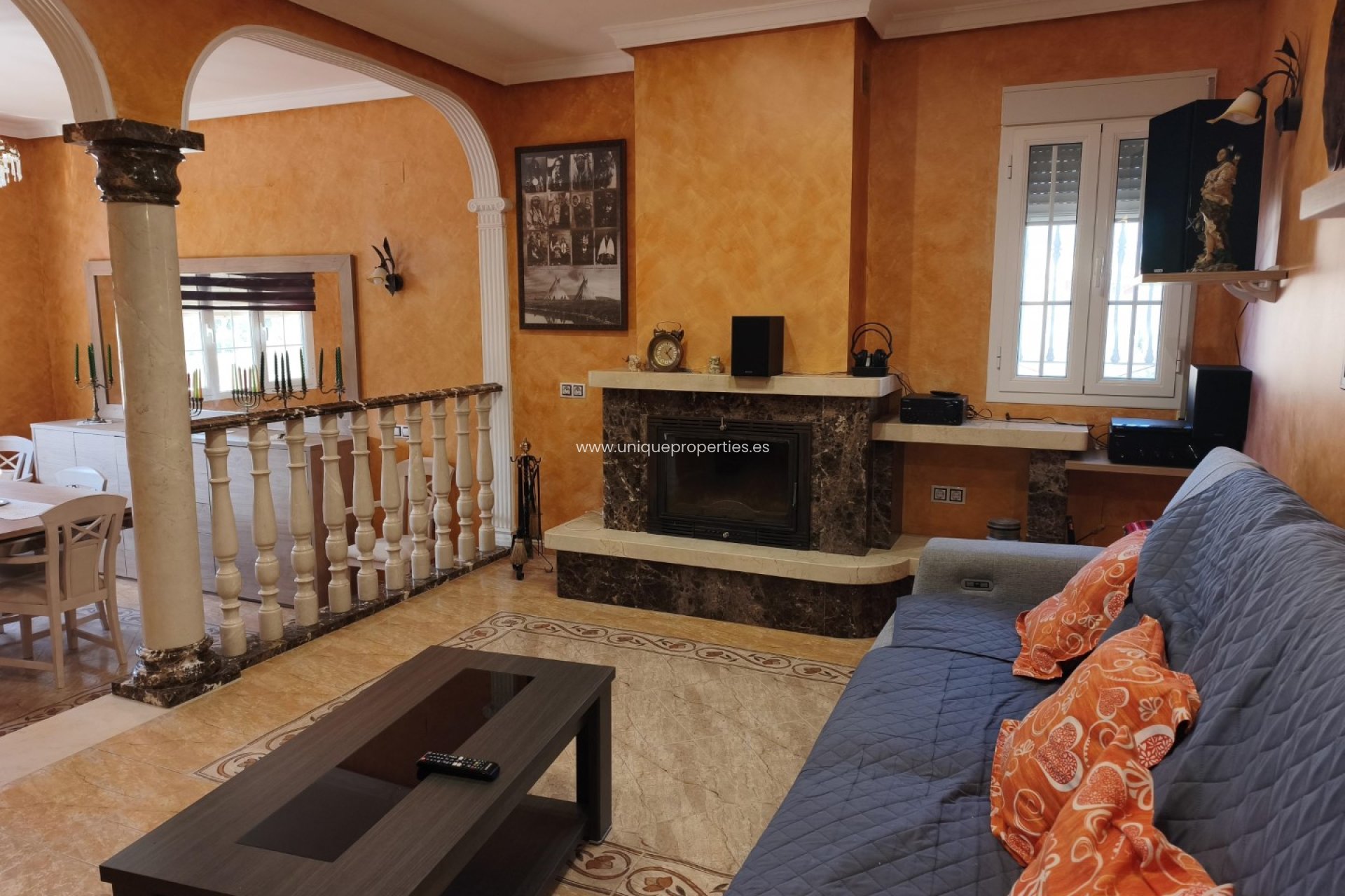 Revente - Villa -
Seron