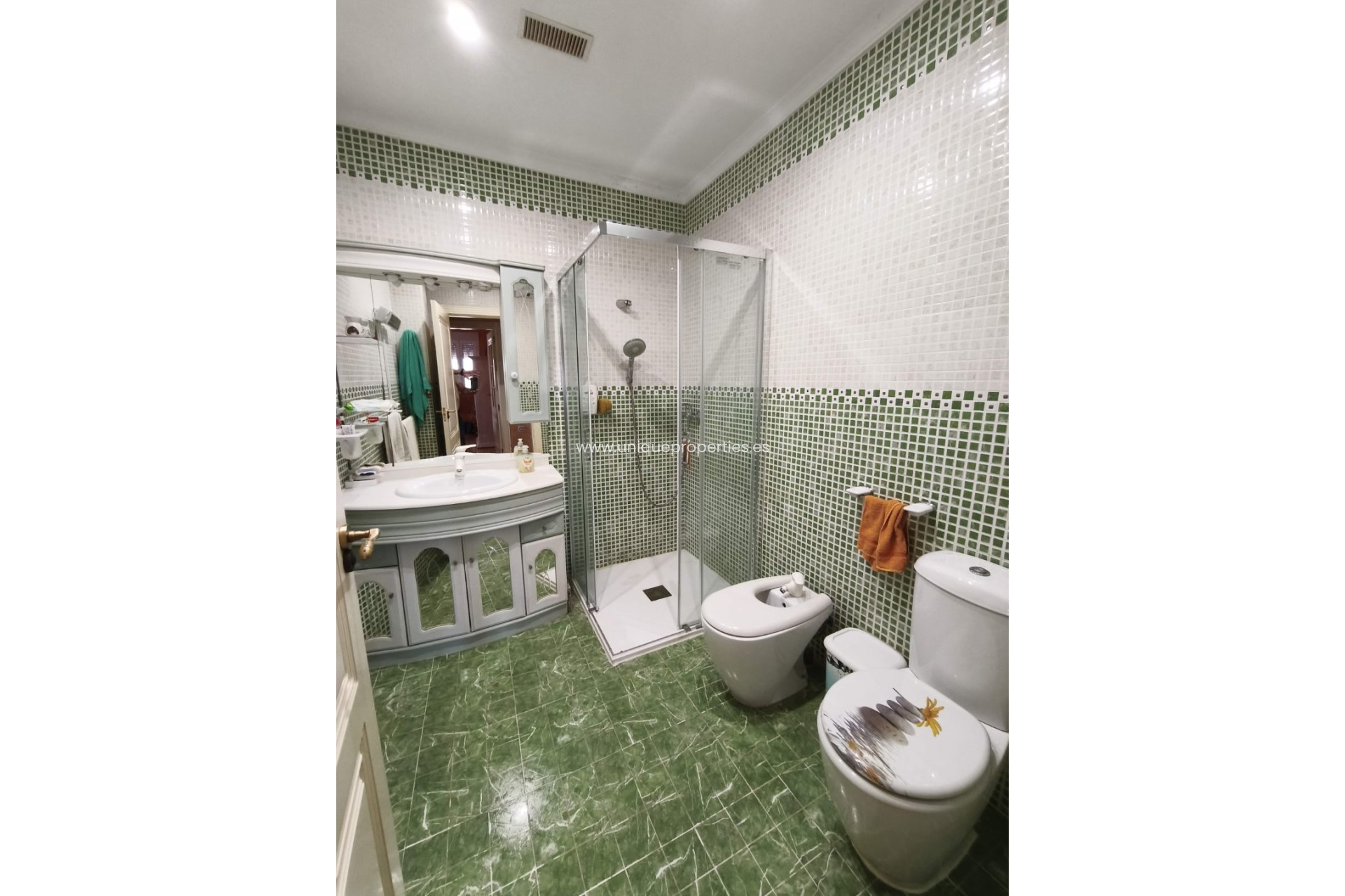 Revente - Villa -
Seron