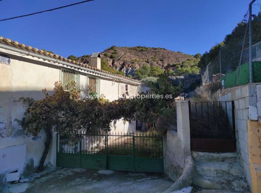 Revente - Village House -
Bayarque