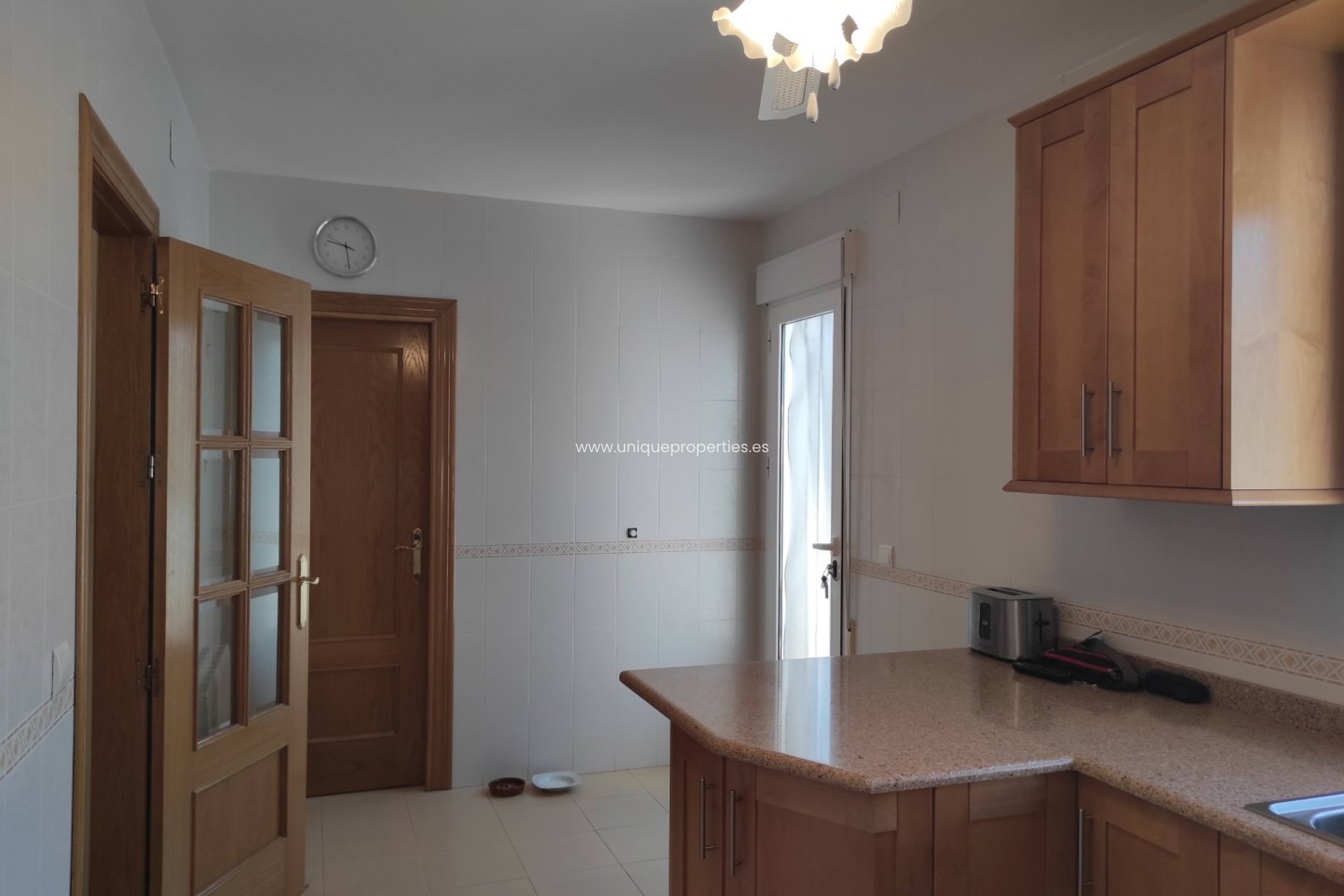 Revente - Village House -
Baza
