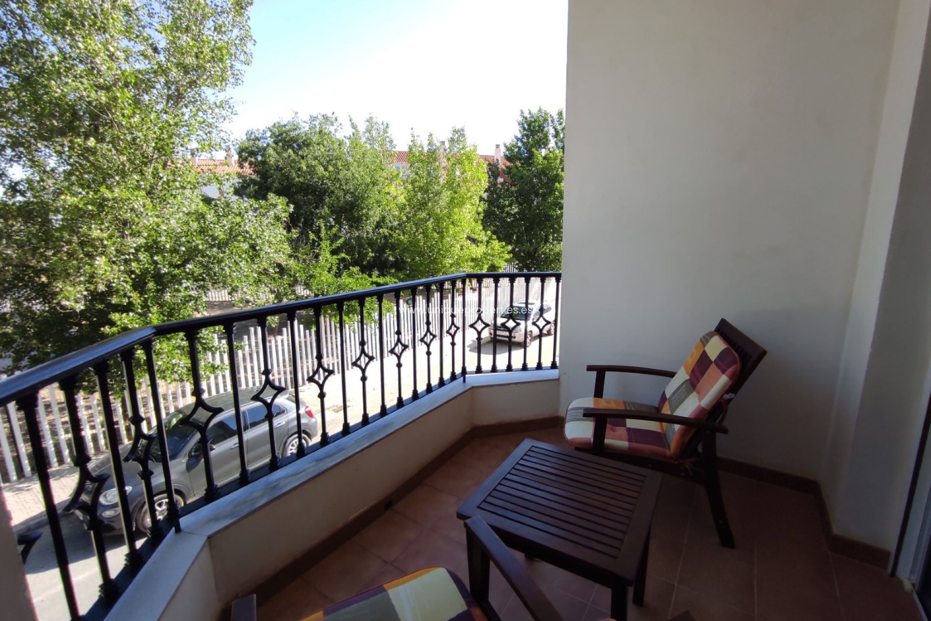 Revente - Village House -
Baza