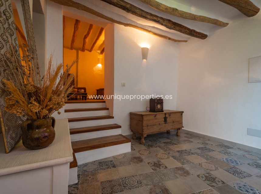 Revente - Village House -
Somontin