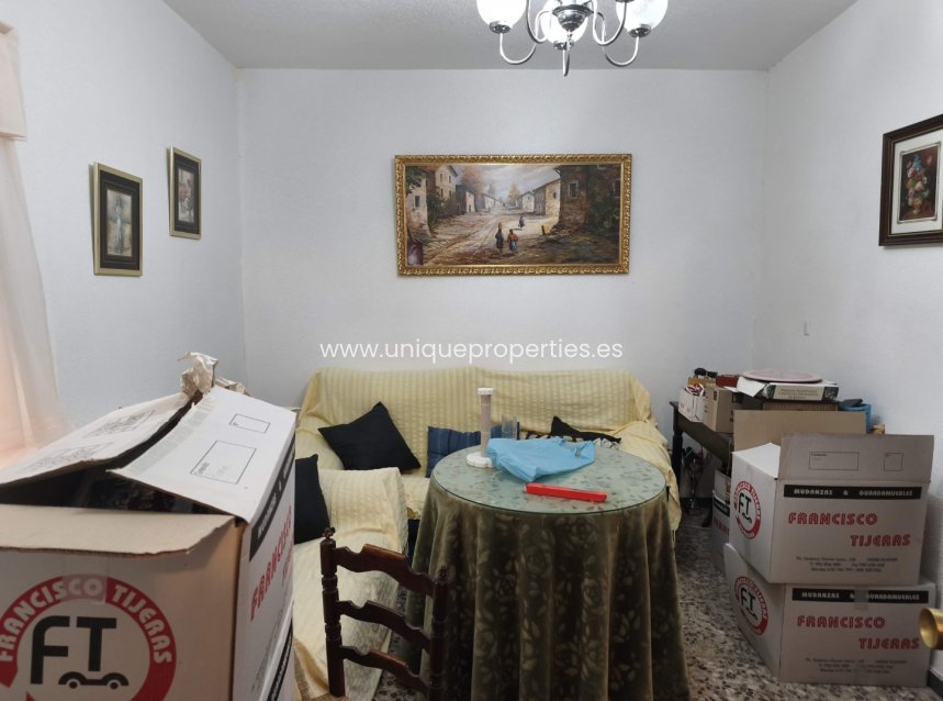 Revente - Village House -
Somontin