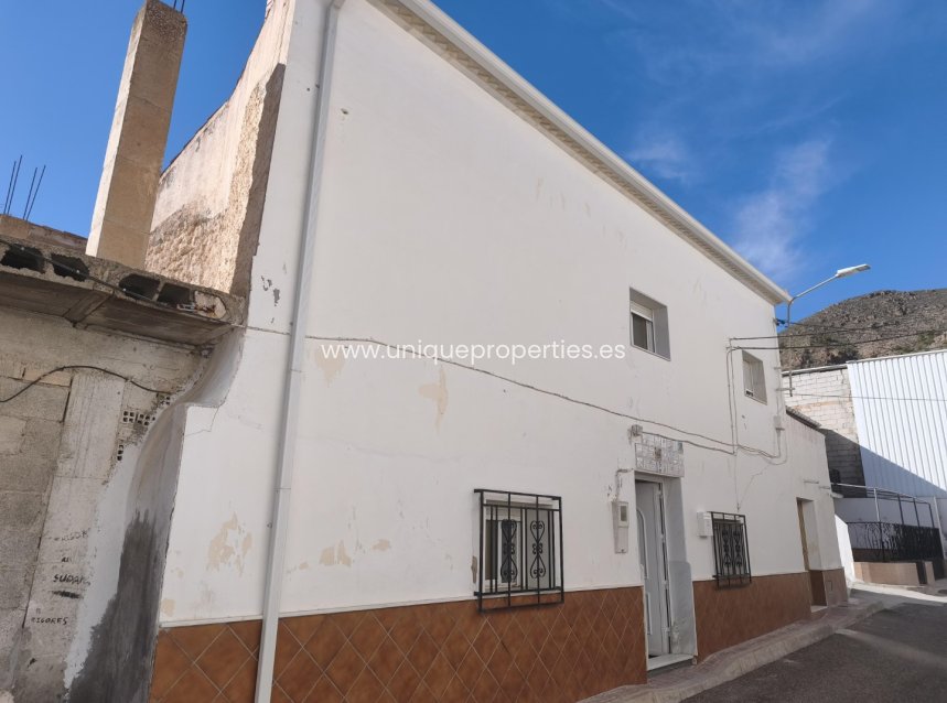 Revente - Village House -
Somontin