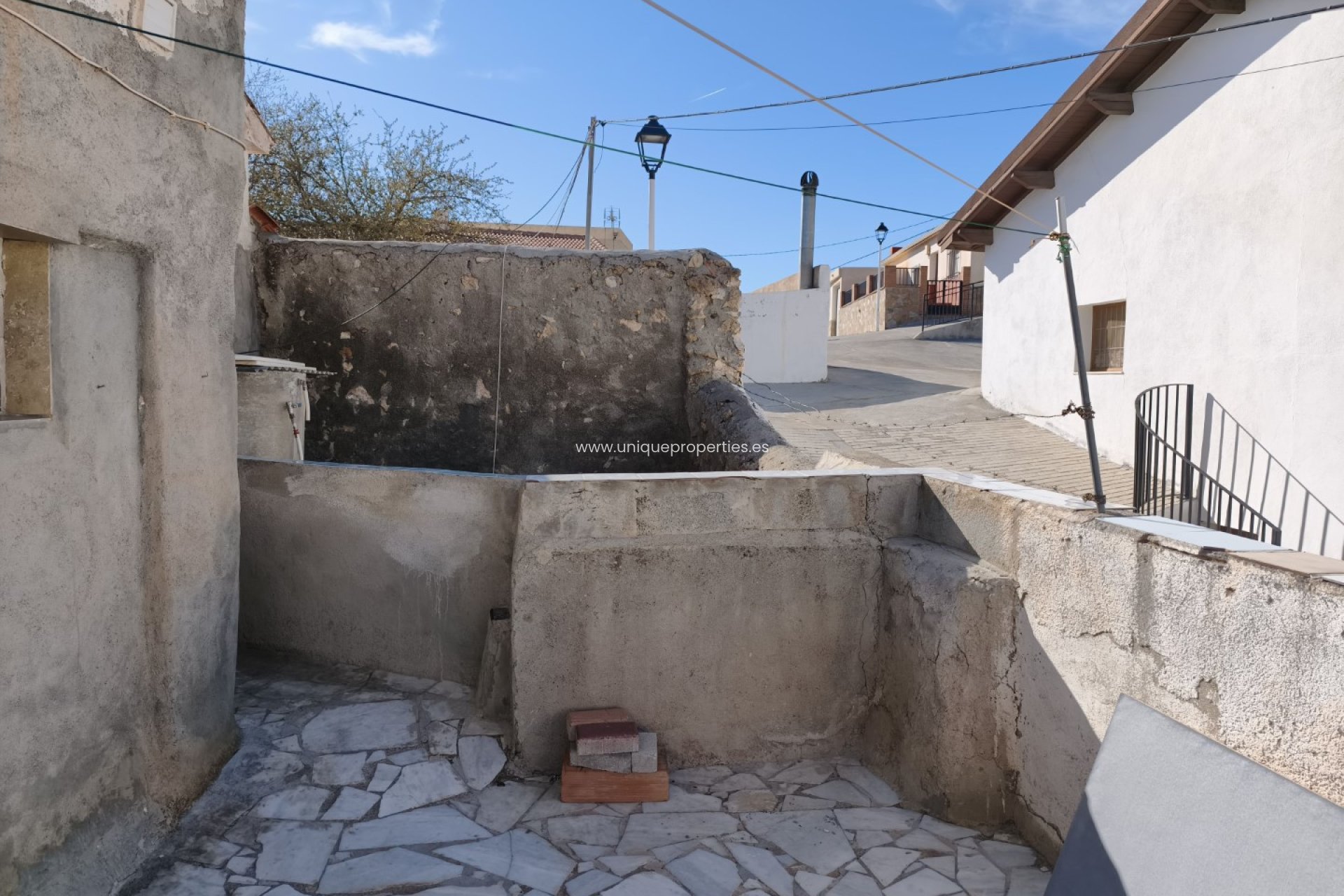 Revente - Village House -
Somontin