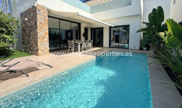 Villa - Resale - San Javier - Santiago de la Ribera