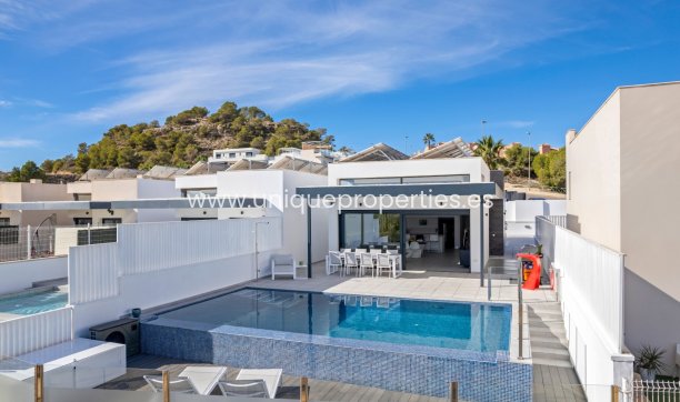 Villa - Resale -
            San Miguel de Salinas - JS-30985
