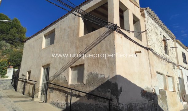 Village House - Resale - Bayarque - Bayarque
