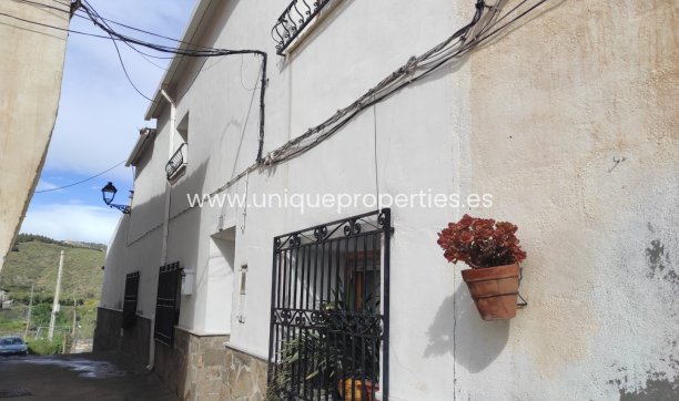 Village House - Resale - Lucar - Lucar
