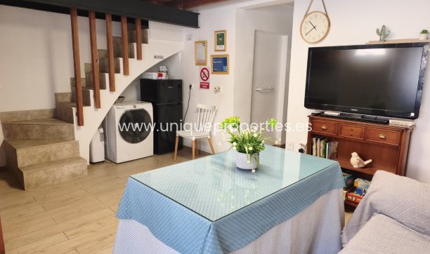 Village House - Resale - Tijola -
                Tijola