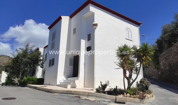 Village House - Resale - Urracal - Urracal