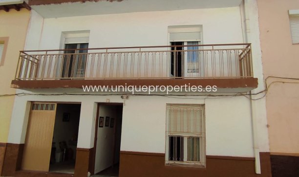 Village House - Revente -
            Caniles - GT-62452
