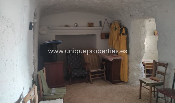 Herverkoop - Cave House -
Huescar