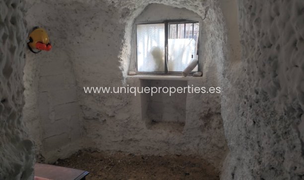 Herverkoop - Cave House -
Huescar