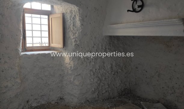 Herverkoop - Cave House -
Huescar