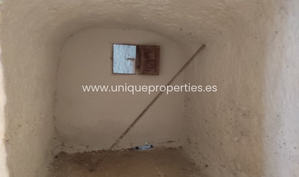 Herverkoop - Cave House -
Huescar