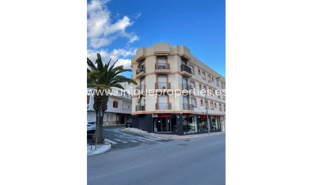 Resale - Apartment -
Olula del Rio