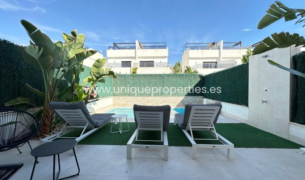 Herverkoop - Villa -
LOS ALCÁZARES - Serena Golf