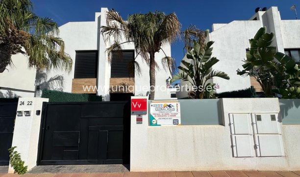 Herverkoop - Villa -
LOS ALCÁZARES - Serena Golf