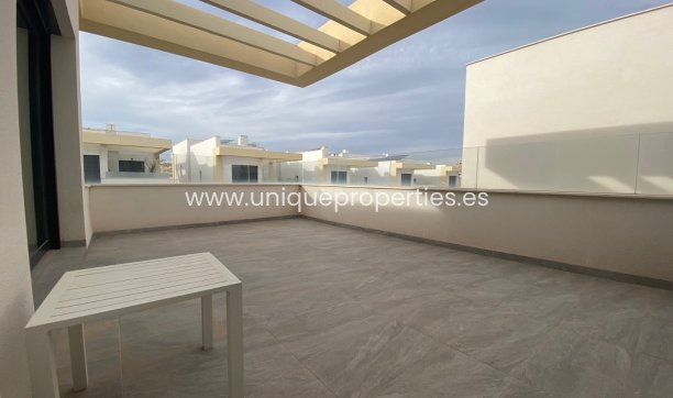 Resale - Villa -
LOS MONTESINOS - La Herrada