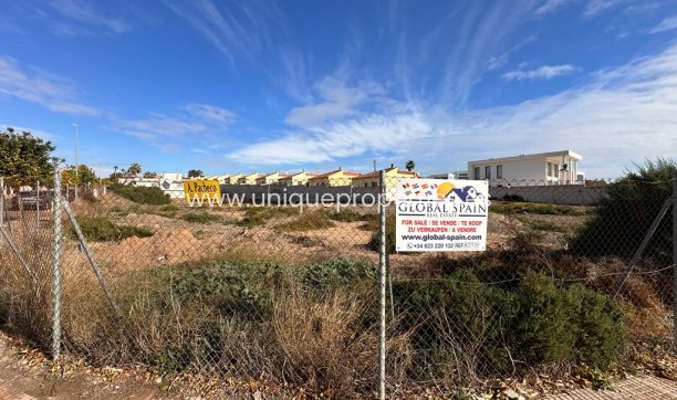 Resale - Land -
La Marina - San fulgencio