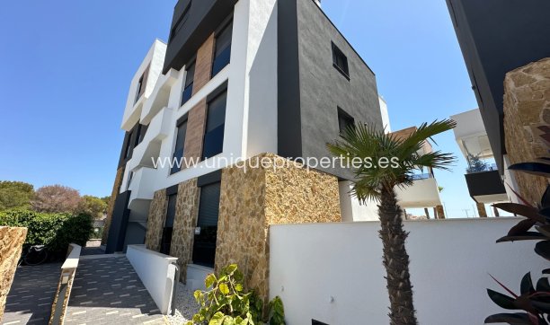 Resale - Apartment -
Orihuela Costa - Orihuela-Costa