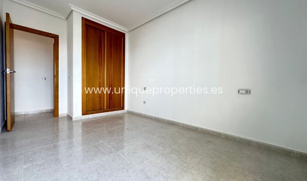 Resale - Penthouse -
Torrevieja - La Veleta