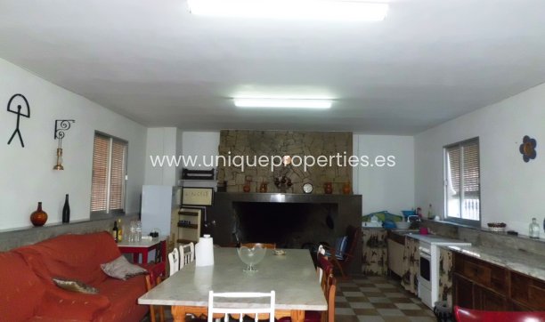 Resale - Cortijo -
Purchena