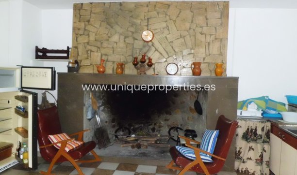 Resale - Cortijo -
Purchena