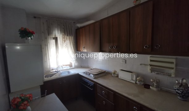 Resale - Village House -
Macael