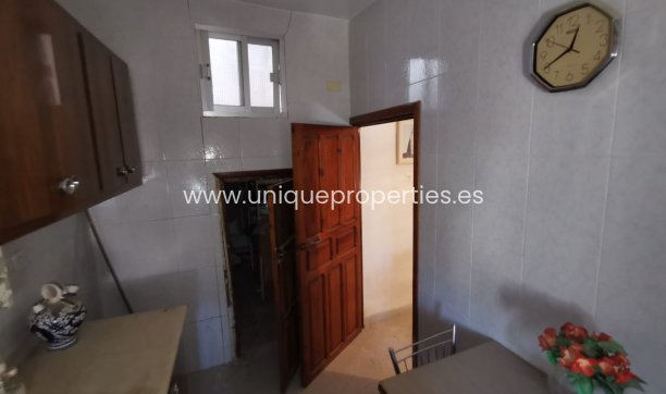 Resale - Village House -
Macael