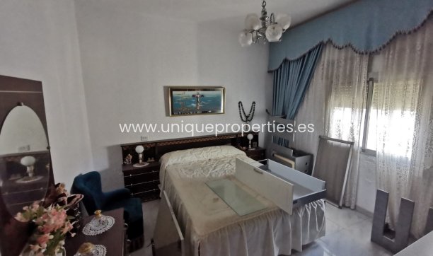 Resale - Village House -
Macael