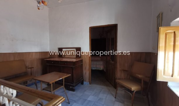 Resale - Village House -
Macael