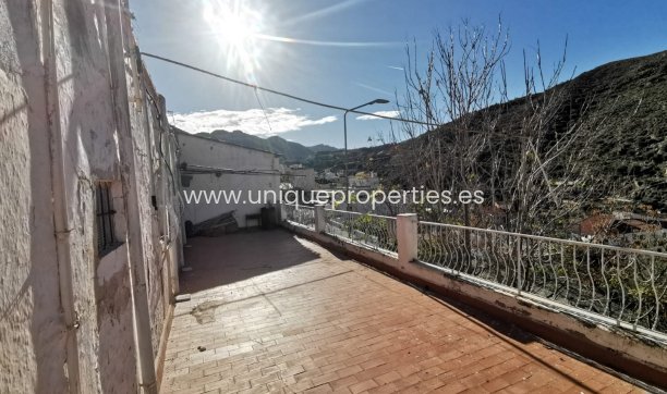 Resale - Village House -
Macael