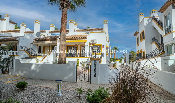 Resale - Semi-Detached -
Orihuela Costa - Villa Martin