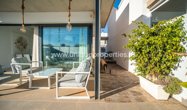 Resale - Villa -
Orihuela Costa - Lomas de Cabo Roig