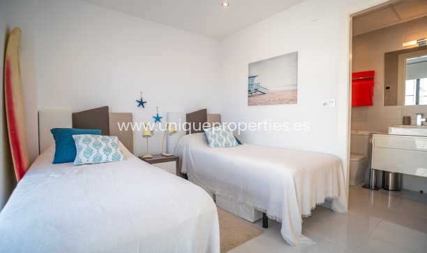 Resale - Villa -
Orihuela Costa - Lomas de Cabo Roig