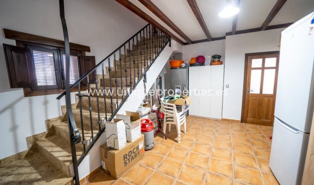 Resale - Cortijo -
Cantoria