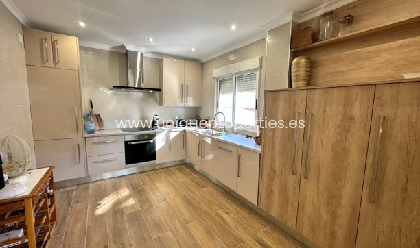 Resale - Villa -
Orihuela - Benferri