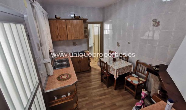 Resale - Village House -
Lijar