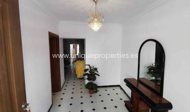 Resale - Village House -
Lijar