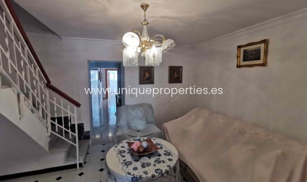 Resale - Village House -
Lijar